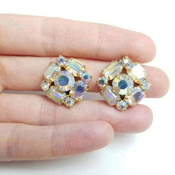 Vintage Sparkly AB Cluster Rhinestone Clip On Earrings, Retro Rainbow Sparkle - Picture 1 of 6